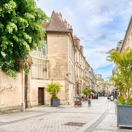 Design Et Chic Hyper-centre De Apartament *